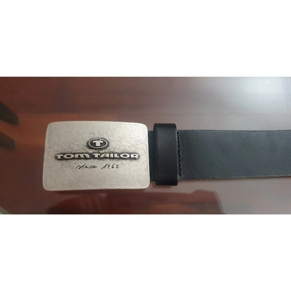 Belt With Embossed Buckle Tom Tailor